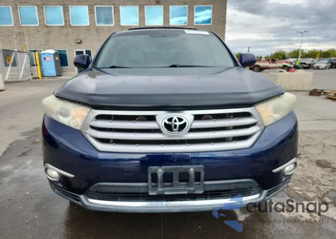 2013 Toyota Highlander Limited z USA, uszkodzony, nr VIN 5TDYK3EH4DS109027